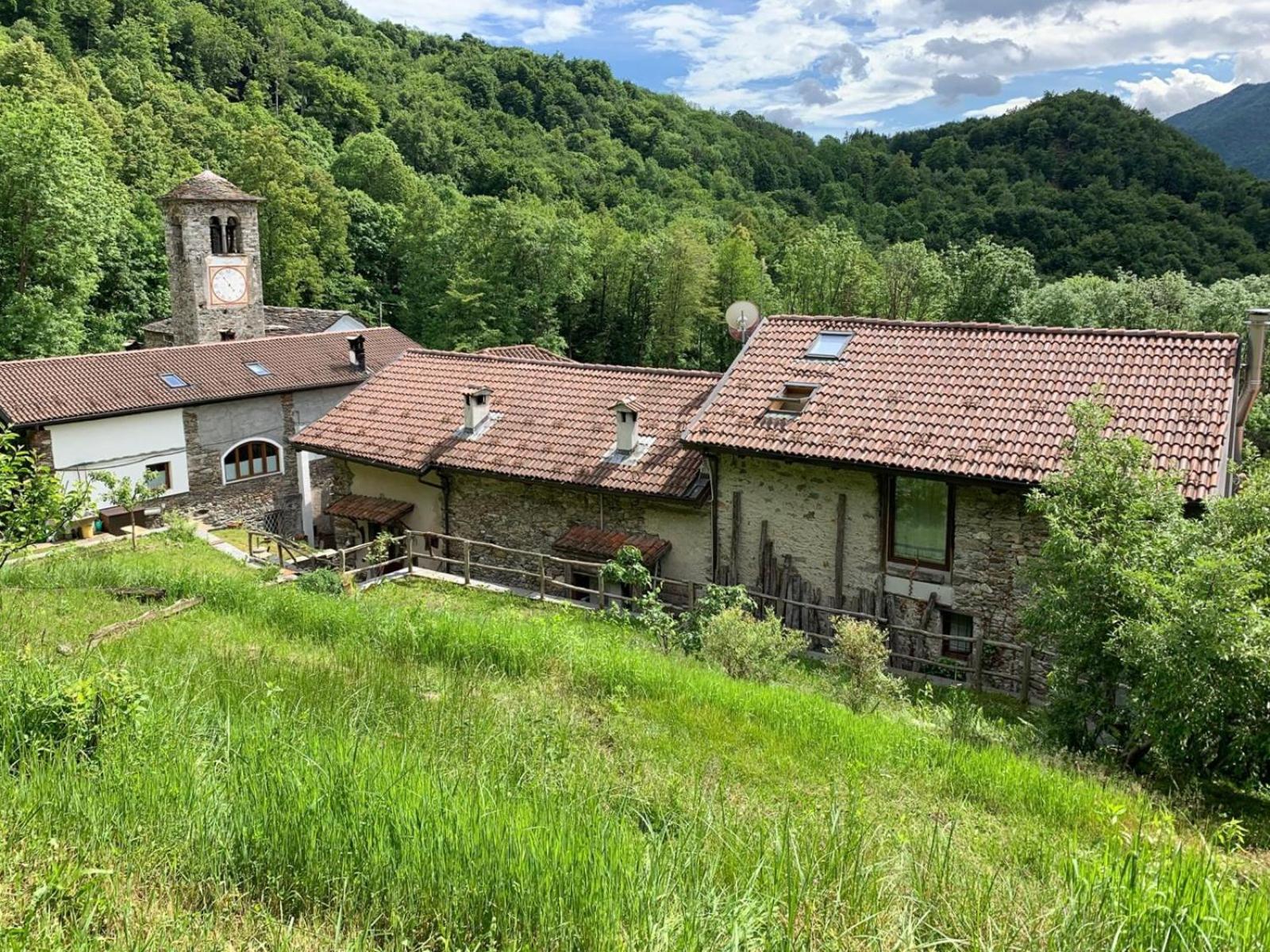 Affittacamere Montagne Verdi Varallo Εξωτερικό φωτογραφία